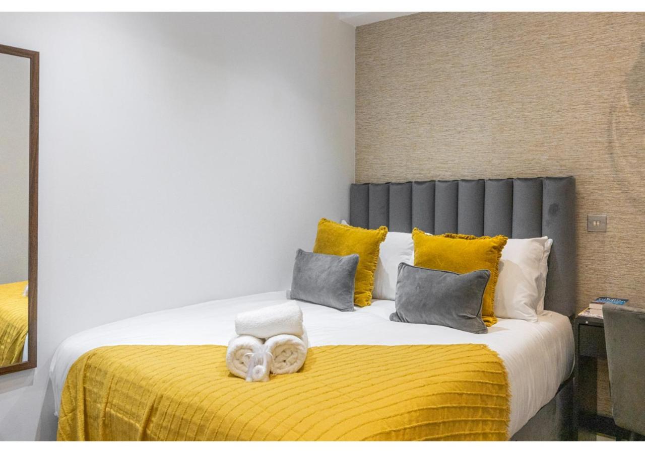 Apartment Compact Comfort: Your Basecamp London